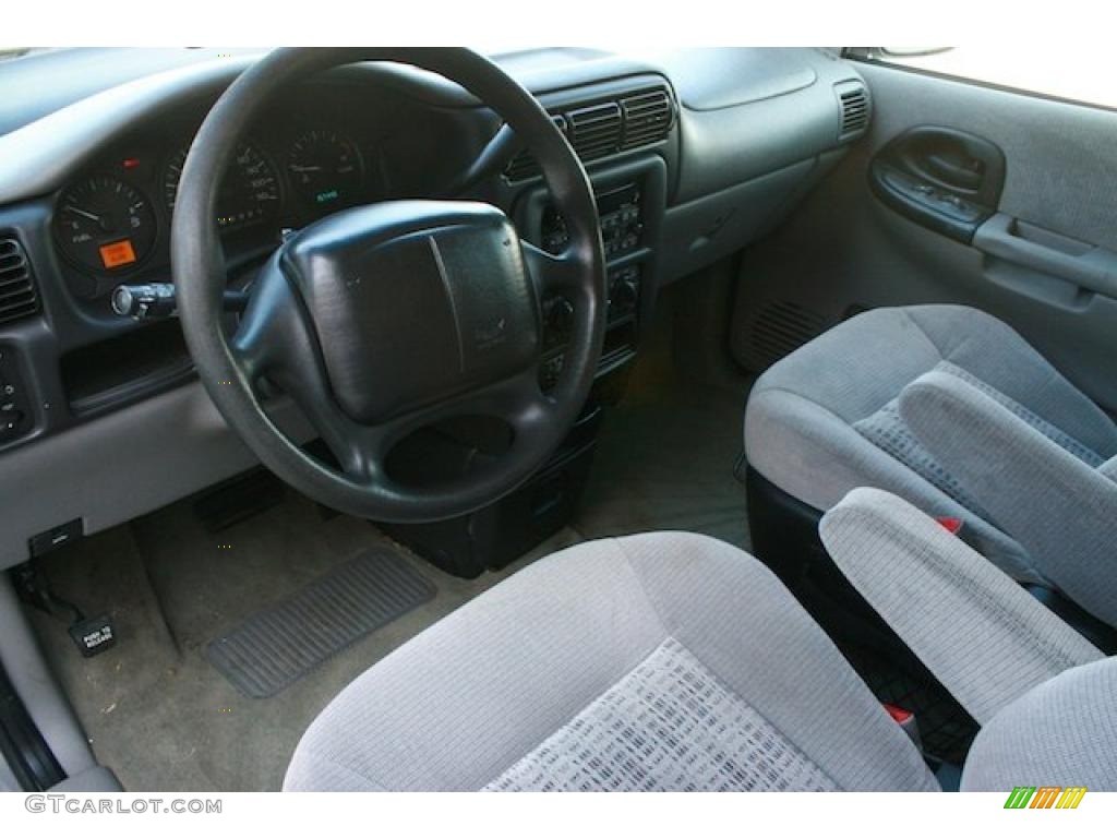 Medium Gray Interior 2001 Chevrolet Venture Standard Venture Model Photo #43488620