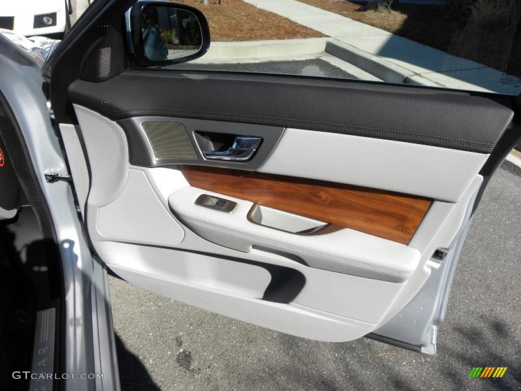 2010 Jaguar XF Sport Sedan Dove Door Panel Photo #43488884
