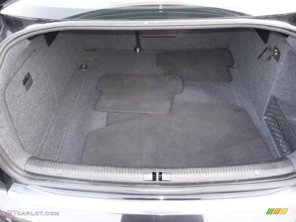 2005 Audi A4 3.0 quattro Sedan Trunk Photo #43493303