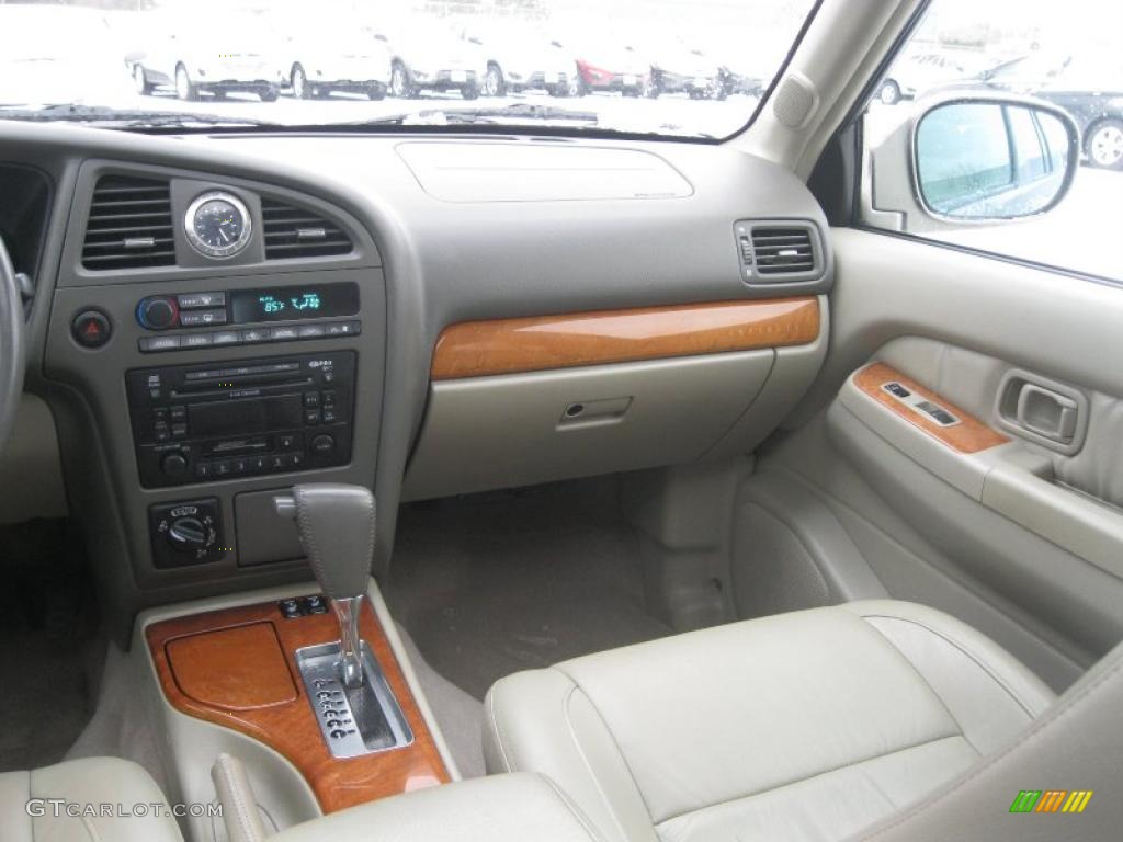 2002 QX4 4x4 - Bronze Metallic / Stone Beige photo #24