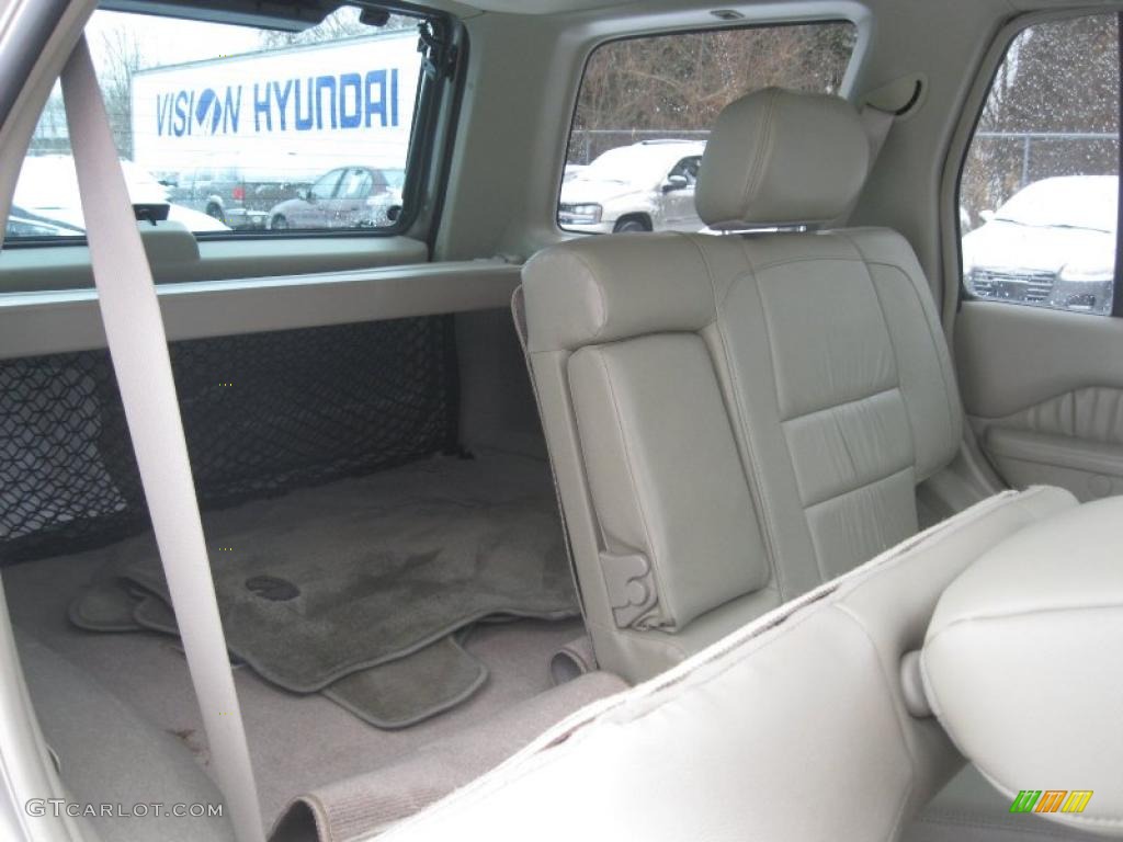 2002 QX4 4x4 - Bronze Metallic / Stone Beige photo #26