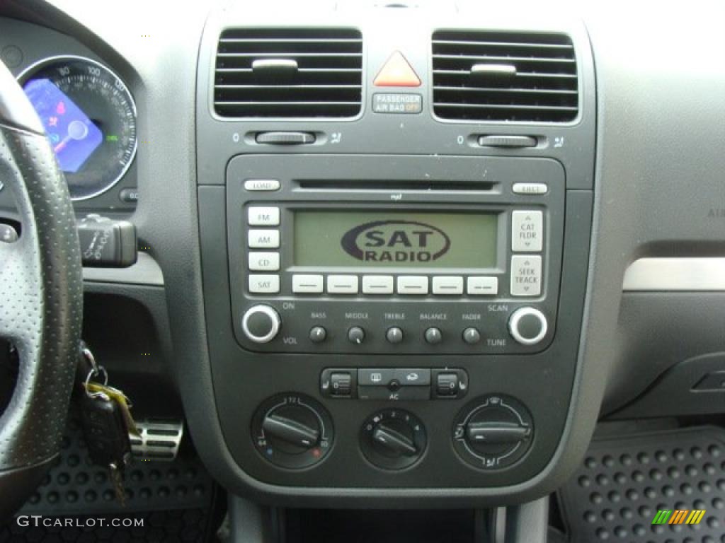 2008 Volkswagen GTI 2 Door Controls Photo #43498515