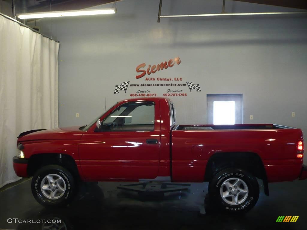 1995 Ram 1500 LT Regular Cab 4x4 - Poppy Red / Gray photo #1