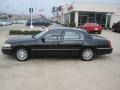 Black - Town Car Executive Photo No. 2