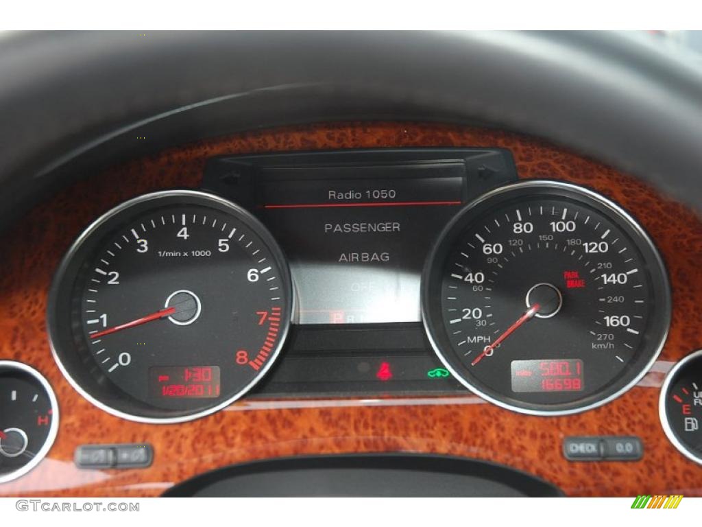 2010 Audi A8 4.2 quattro Gauges Photos