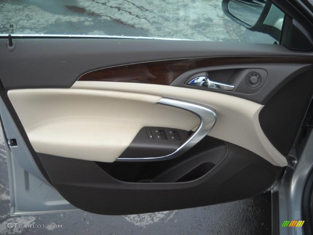 2011 Buick Regal CXL Cashmere Door Panel Photo #43505335