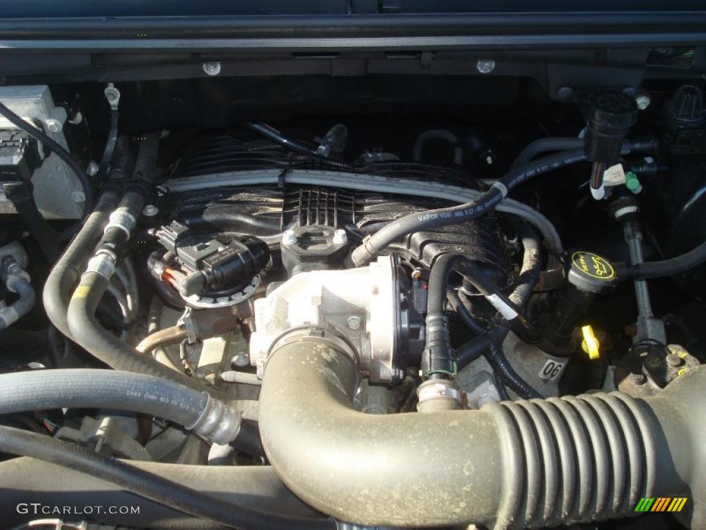 2006 F150 STX Regular Cab - Black / Medium/Dark Flint photo #15