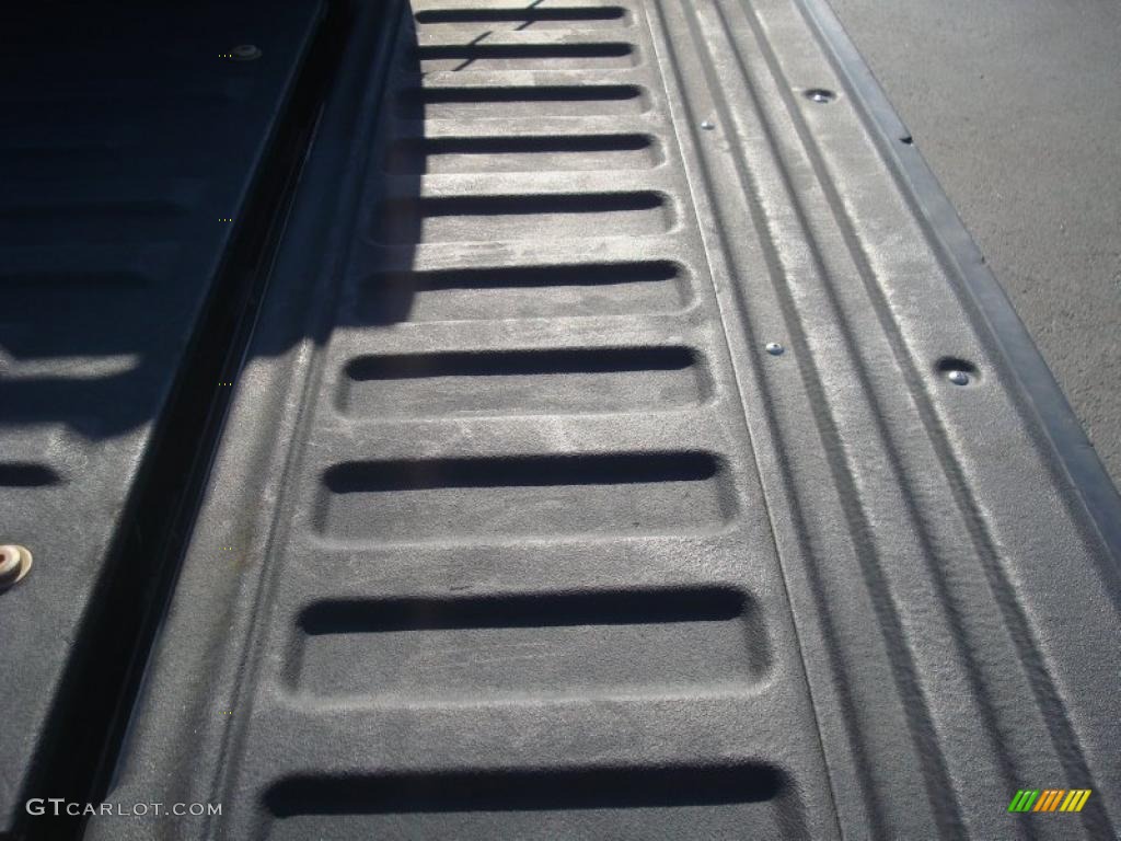 2006 F150 STX Regular Cab - Black / Medium/Dark Flint photo #18