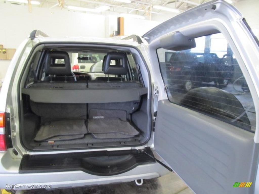 2002 Suzuki Grand Vitara Limited 4x4 Trunk Photo #43508000