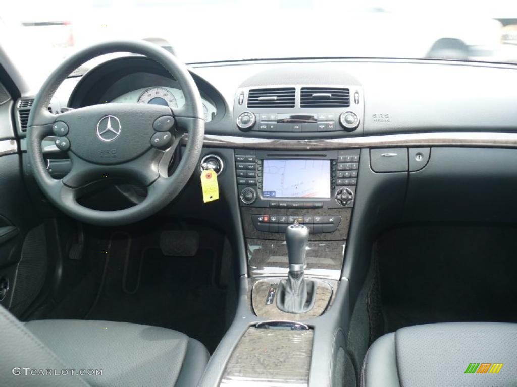 2008 Mercedes-Benz E 350 Sedan Black Dashboard Photo #43515427