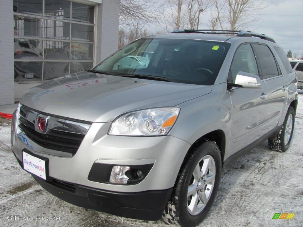 2007 Outlook XR AWD - Silver Pearl / Black photo #1