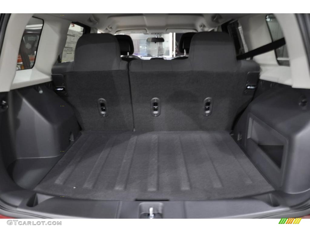 2011 Jeep Patriot Sport Trunk Photo #43529047
