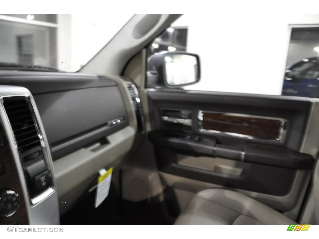 2011 Ram 1500 Laramie Crew Cab 4x4 - Deep Water Blue Pearl / Light Pebble Beige/Bark Brown photo #19