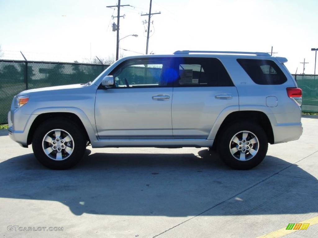 Classic Silver Metallic 2011 Toyota 4Runner SR5 Exterior Photo #43532668