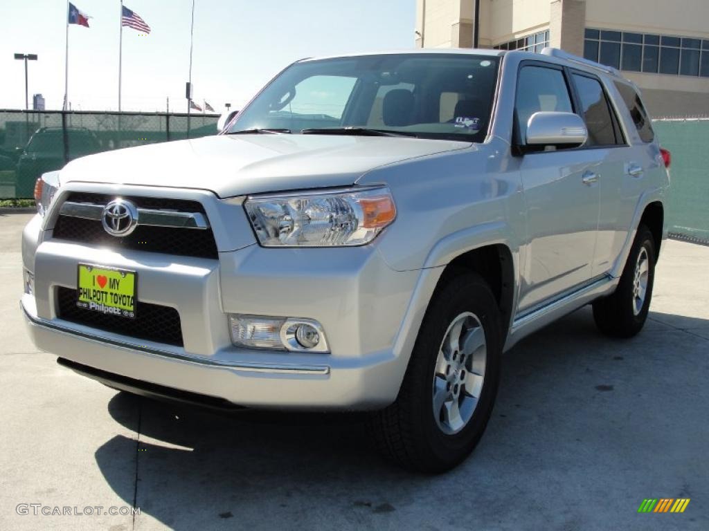 Classic Silver Metallic 2011 Toyota 4Runner SR5 Exterior Photo #43532688