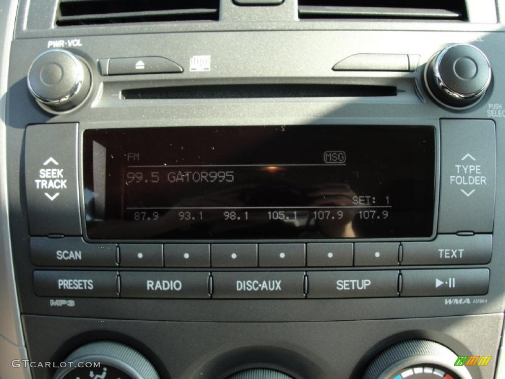2011 Toyota Corolla LE Controls Photo #43533405