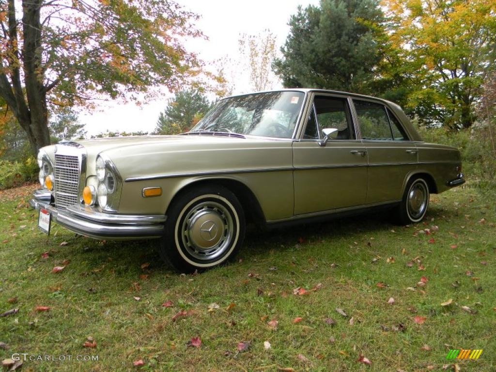 Sand Beige Metallic 1971 Mercedes-Benz S Class 280SE 3.5 Sedan Exterior Photo #43536342