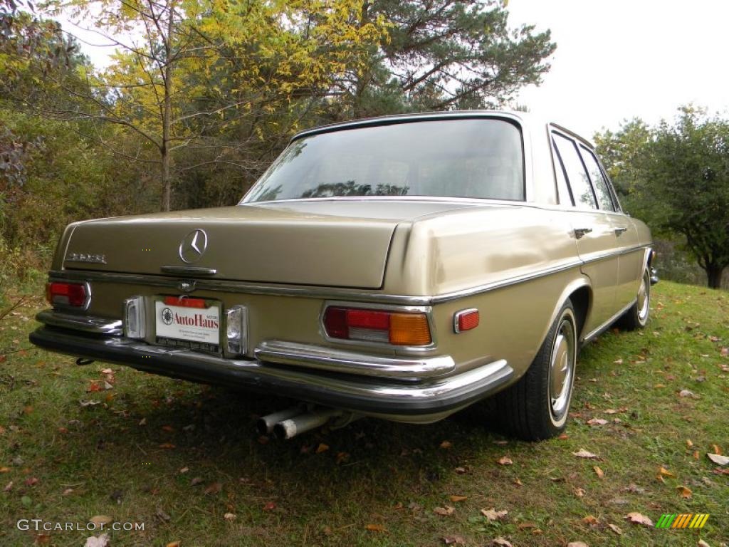 Sand Beige Metallic 1971 Mercedes-Benz S Class 280SE 3.5 Sedan Exterior Photo #43536354