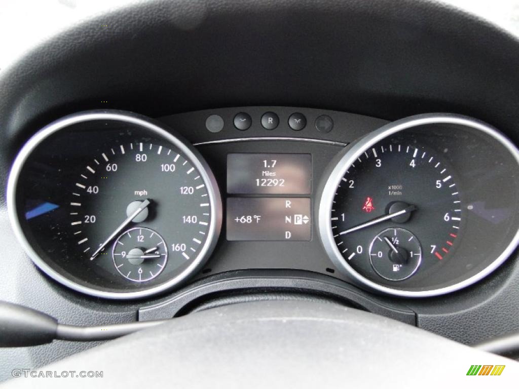 2010 Mercedes-Benz ML 350 Gauges Photo #43536566