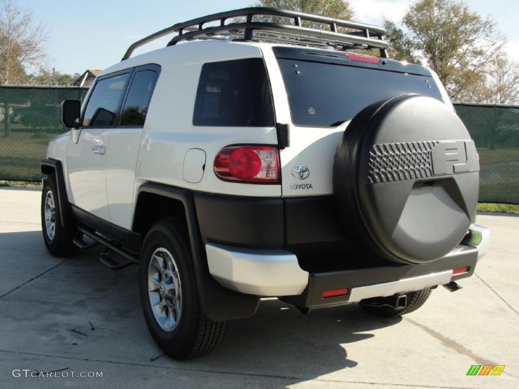 Iceberg White 2011 Toyota FJ Cruiser Standard FJ Cruiser Model Exterior Photo #43536698