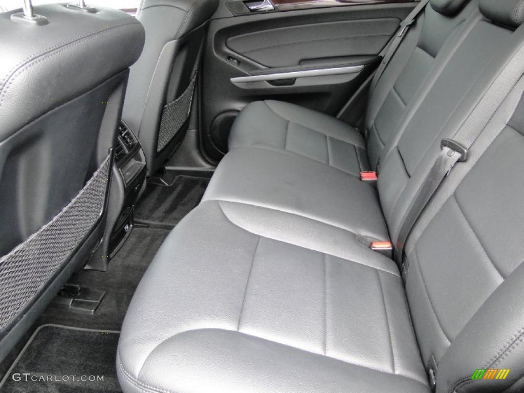 Black Interior 2010 Mercedes-Benz ML 350 Photo #43536718