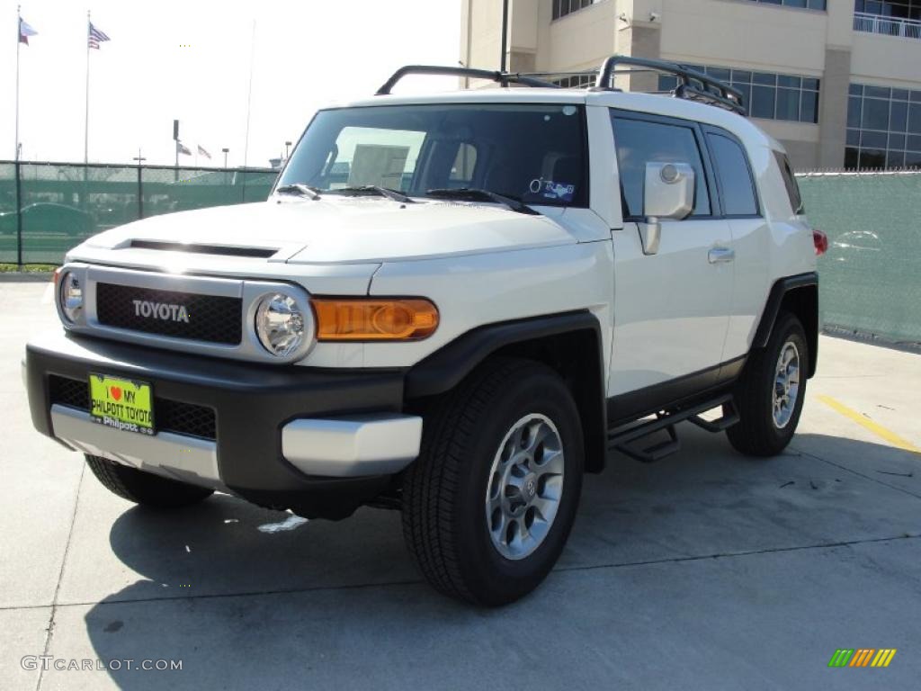 Iceberg White 2011 Toyota FJ Cruiser Standard FJ Cruiser Model Exterior Photo #43536722