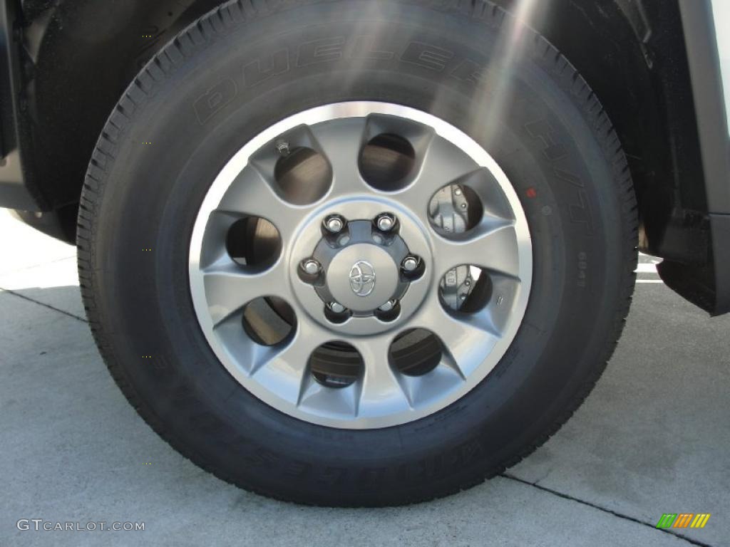2011 Toyota FJ Cruiser Standard FJ Cruiser Model Wheel Photo #43536750