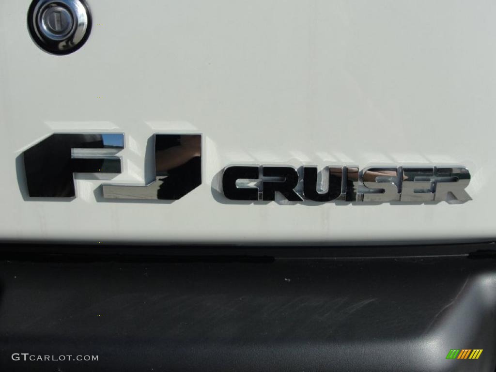 2011 Toyota FJ Cruiser Standard FJ Cruiser Model Marks and Logos Photo #43536802