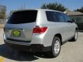 2011 Classic Silver Metallic Toyota Highlander V6  photo #3