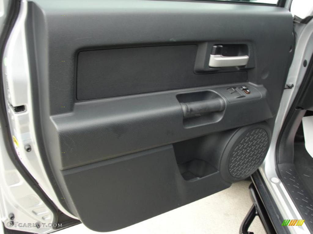 2008 Toyota FJ Cruiser Standard FJ Cruiser Model Door Panel Photos