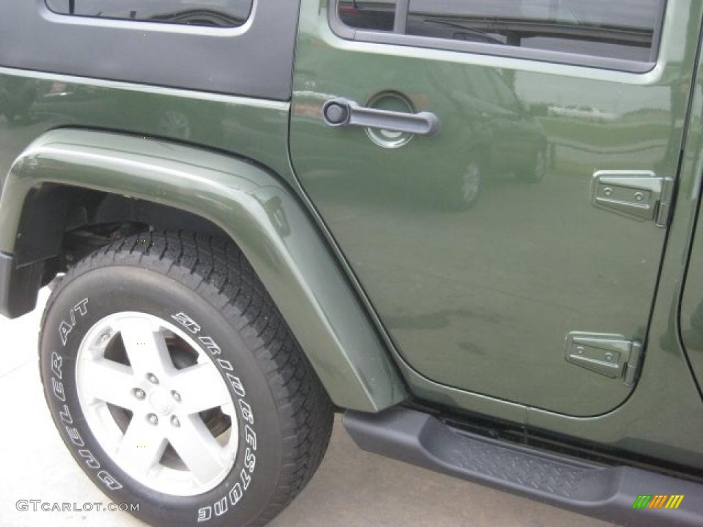 2009 Wrangler Unlimited Sahara 4x4 - Jeep Green Metallic / Dark Slate Gray/Medium Slate Gray photo #49