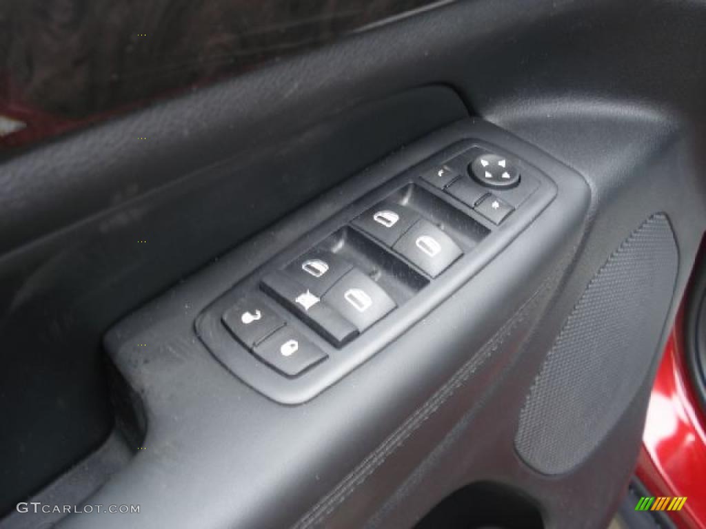 2011 Jeep Grand Cherokee Laredo X Package 4x4 Controls Photo #43545608