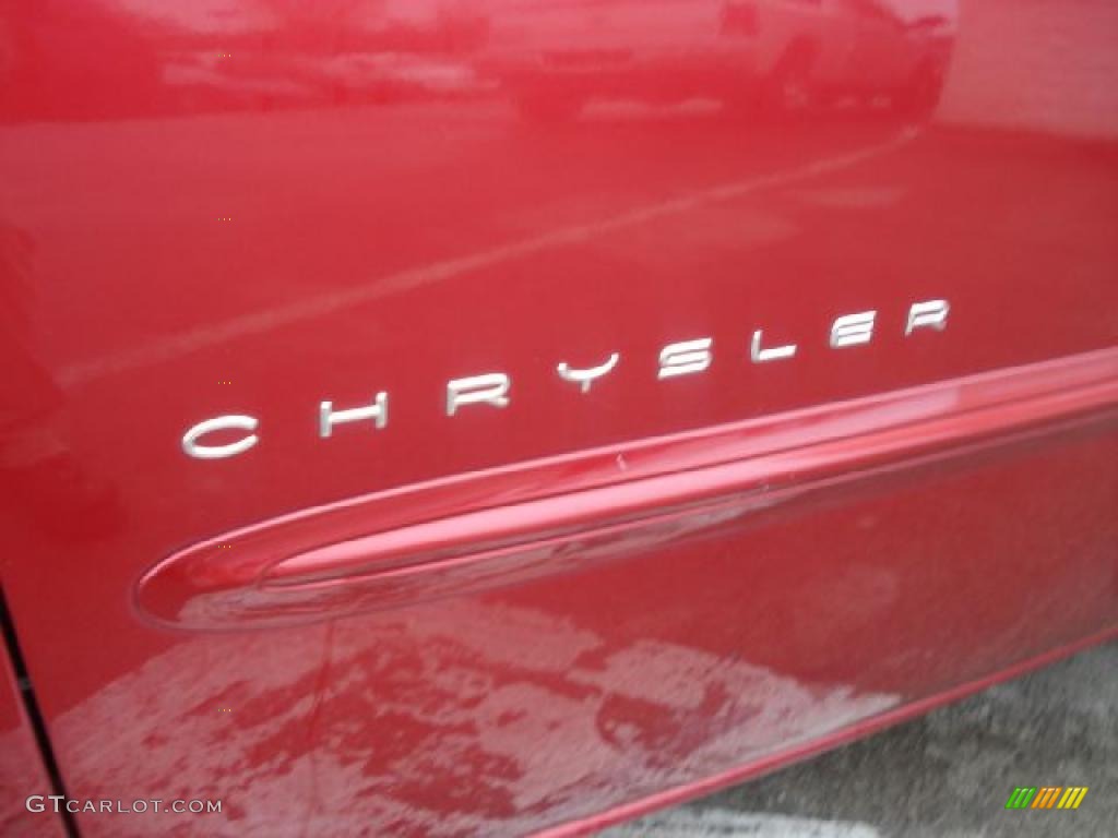 2001 Chrysler Town & Country LX Marks and Logos Photo #43546460
