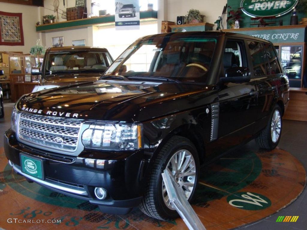 Santorini Black Metallic Land Rover Range Rover