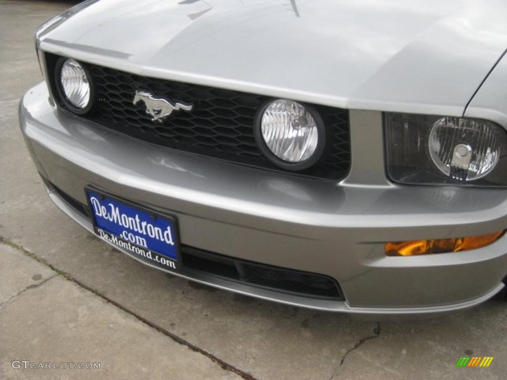 2008 Mustang GT Deluxe Coupe - Vapor Silver Metallic / Dark Charcoal photo #67