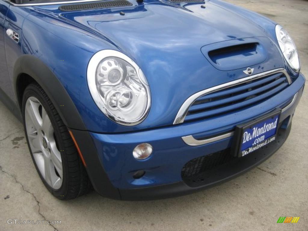 2005 Cooper S Convertible - Hyper Blue Metallic / Panther Black photo #50