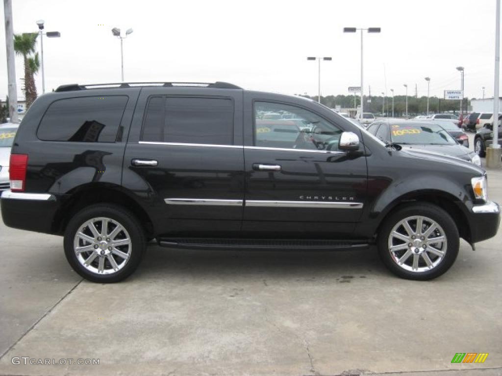 Brilliant Black Crystal Pearl 2009 Chrysler Aspen Limited Exterior Photo #43554029