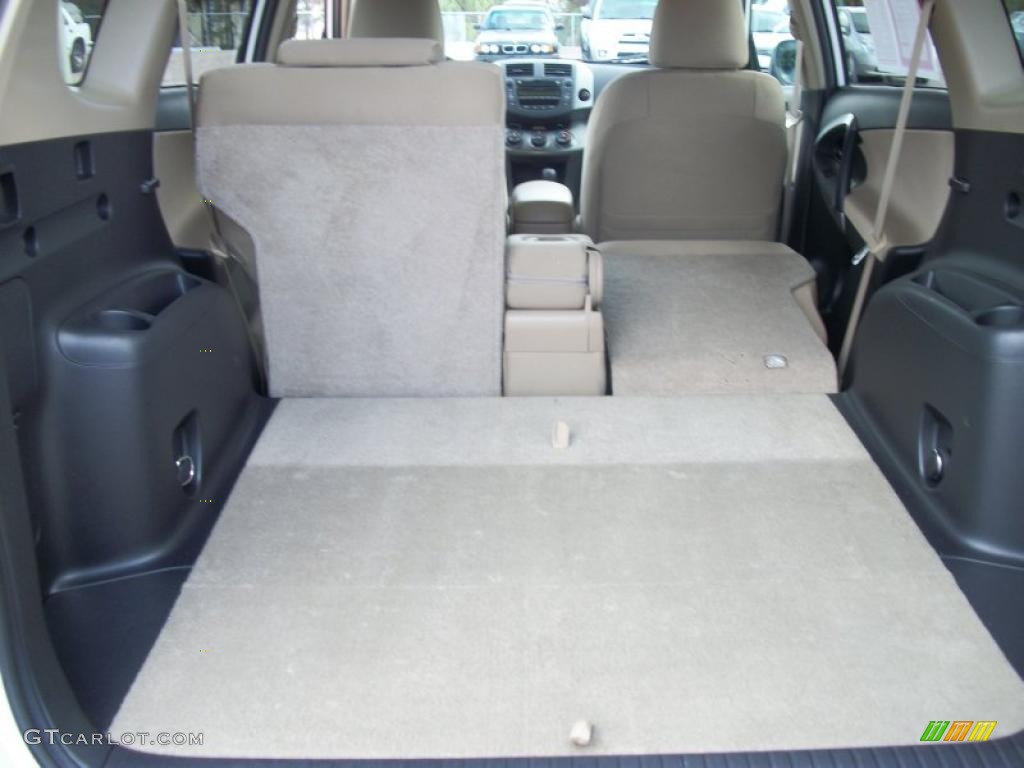 2009 Toyota RAV4 I4 Trunk Photo #43554910