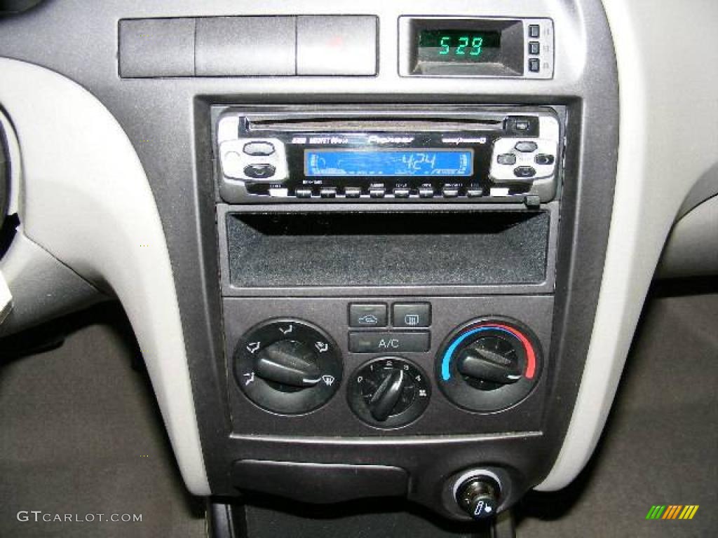2003 Elantra GLS Sedan - Champagne Beige / Beige photo #18