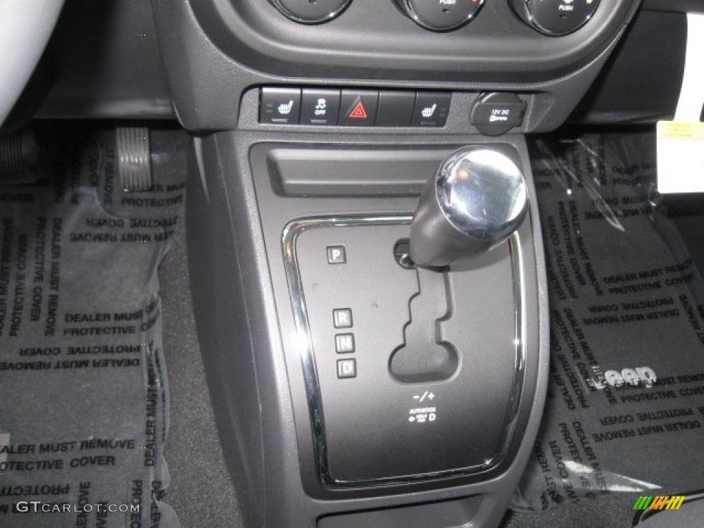 2011 Jeep Compass 2.4 Latitude CVT Automatic Transmission Photo #43558294