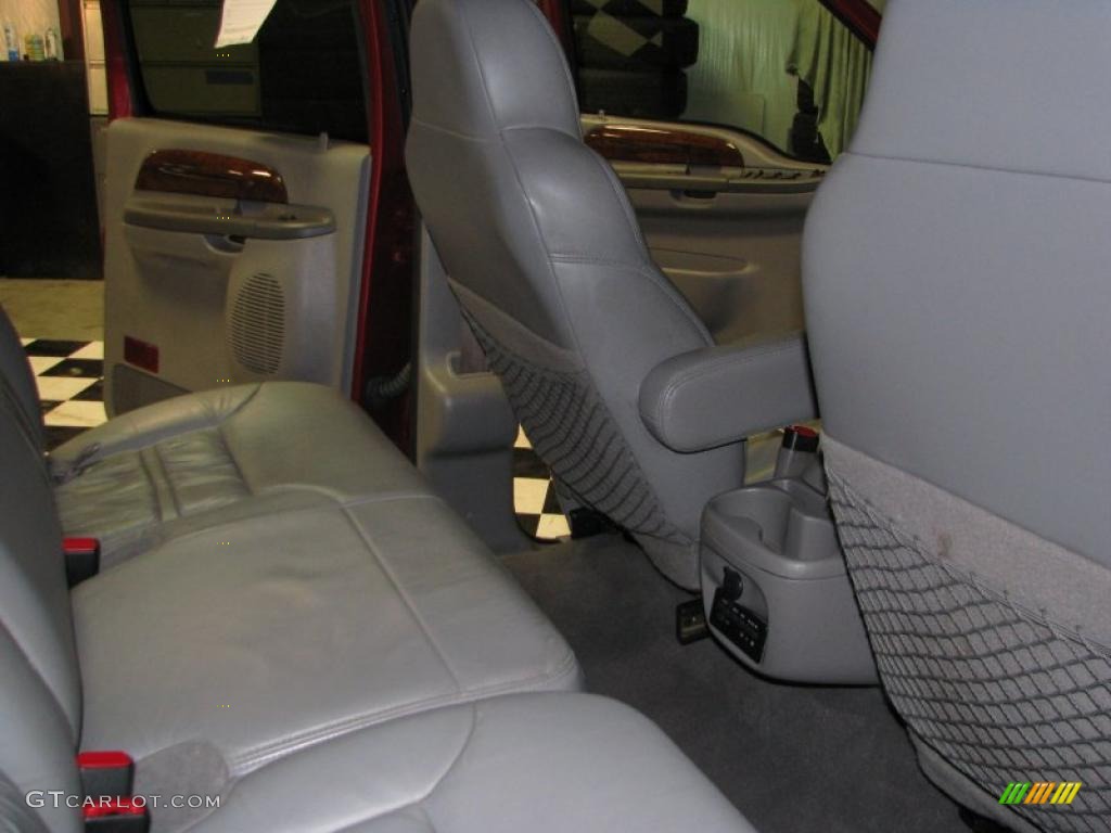 2000 Excursion Limited 4x4 - Toreador Red Metallic / Medium Graphite photo #17