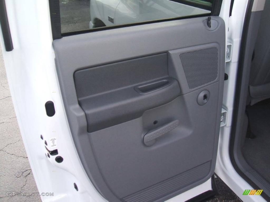 2006 Ram 1500 SLT Quad Cab 4x4 - Bright White / Medium Slate Gray photo #7