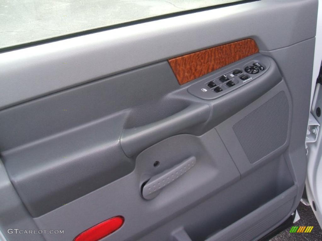 2006 Ram 1500 SLT Quad Cab 4x4 - Bright White / Medium Slate Gray photo #9