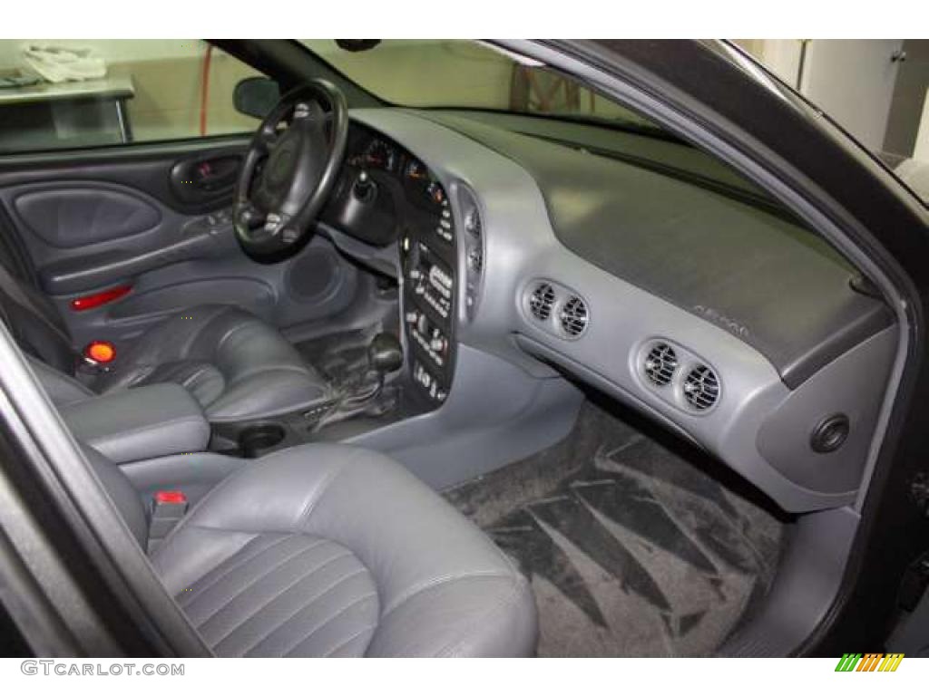 2002 Pontiac Bonneville SLE interior Photo #43560486
