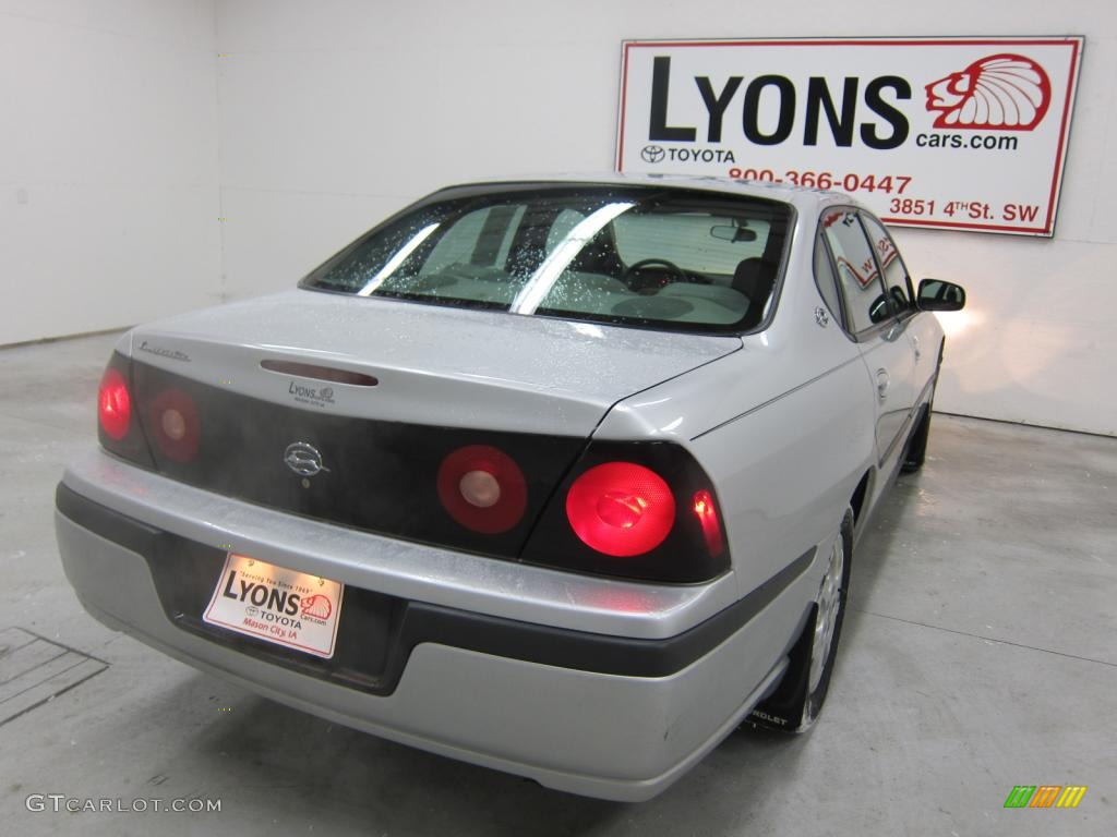 2004 Impala  - Galaxy Silver Metallic / Medium Gray photo #13