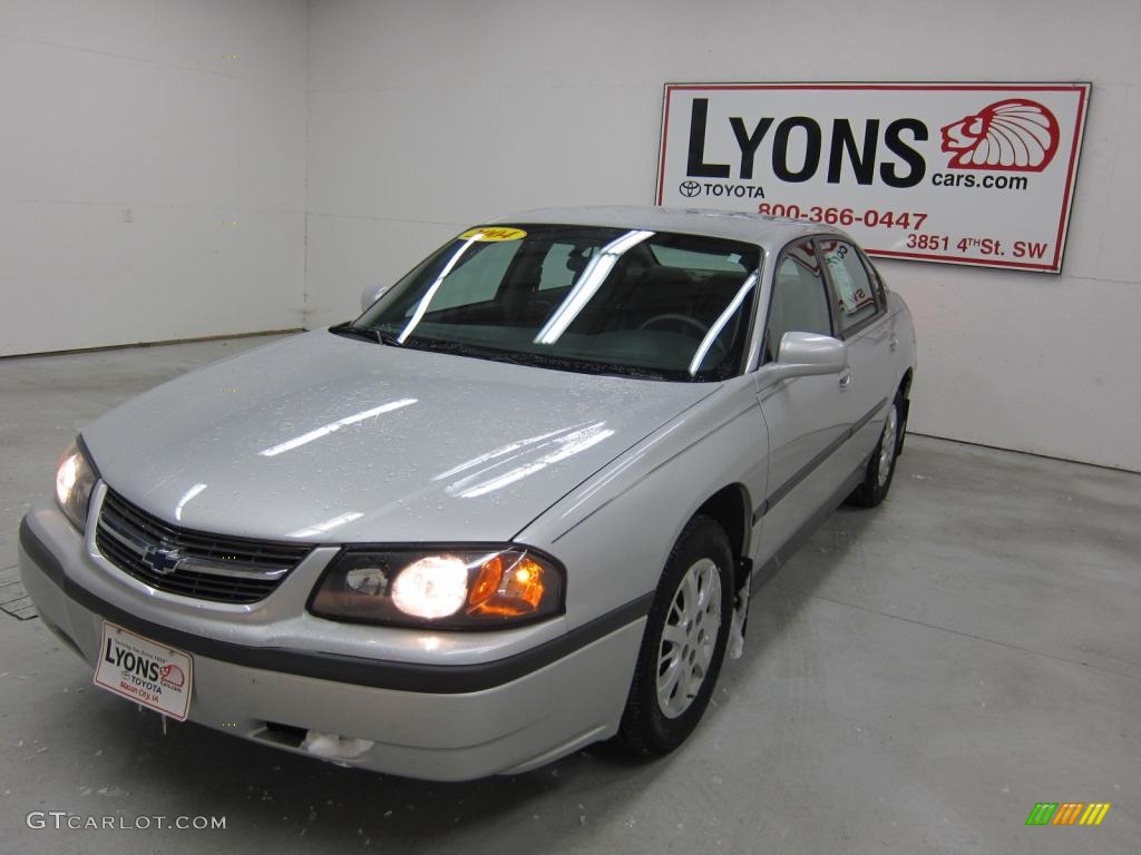 2004 Impala  - Galaxy Silver Metallic / Medium Gray photo #20