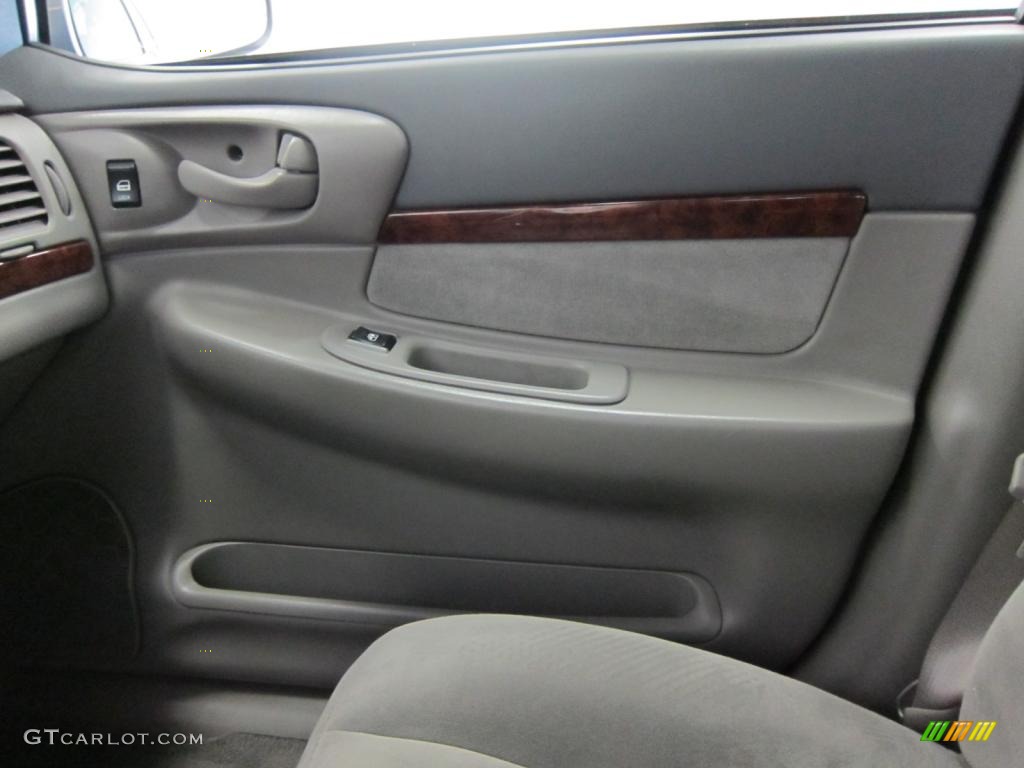 2004 Impala  - Galaxy Silver Metallic / Medium Gray photo #29