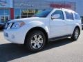 Avalanche White 2011 Nissan Pathfinder Silver