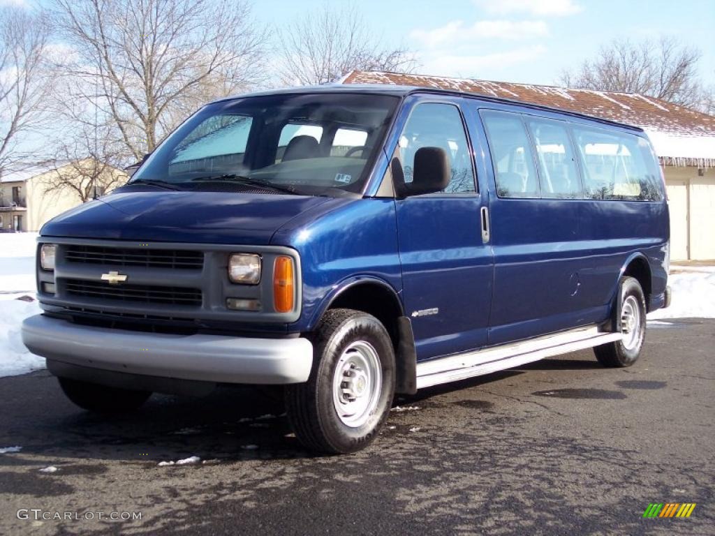 2001 Express 3500 LS Extended Passenger Van - Indigo Blue Metallic / Medium Gray photo #1