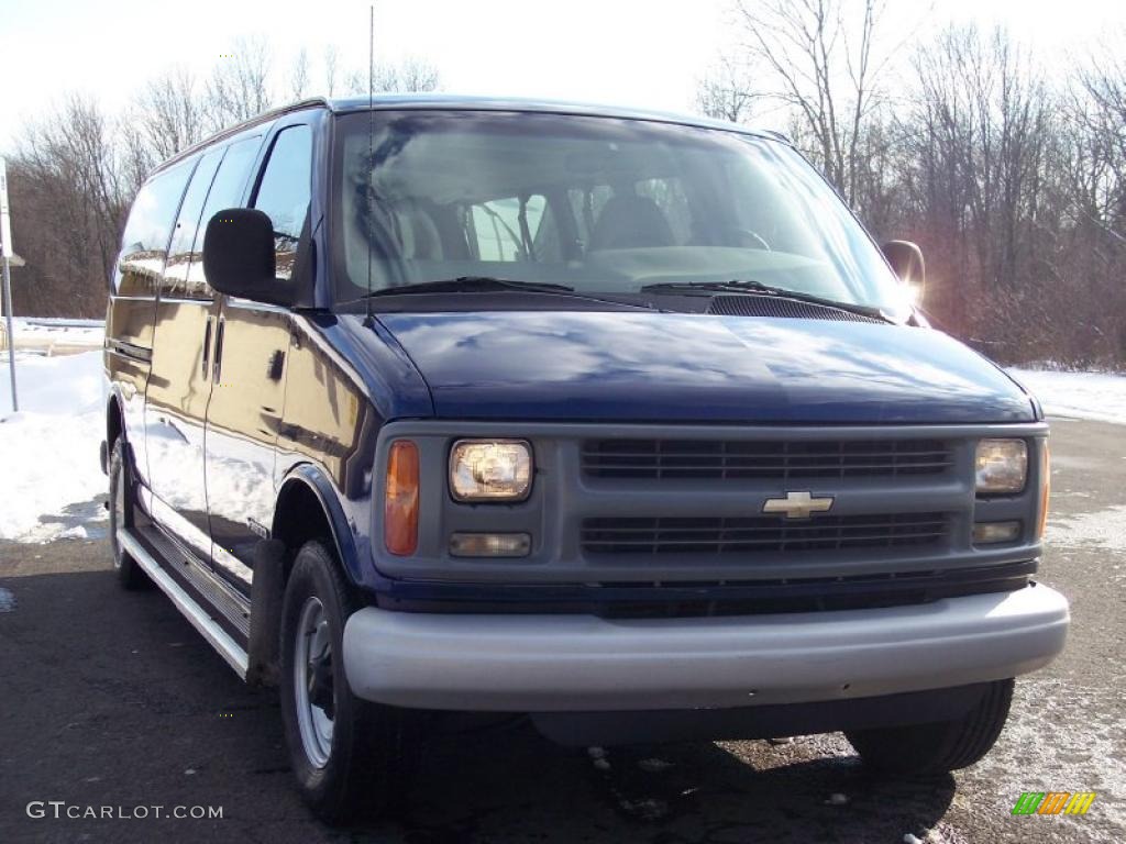 2001 Express 3500 LS Extended Passenger Van - Indigo Blue Metallic / Medium Gray photo #9